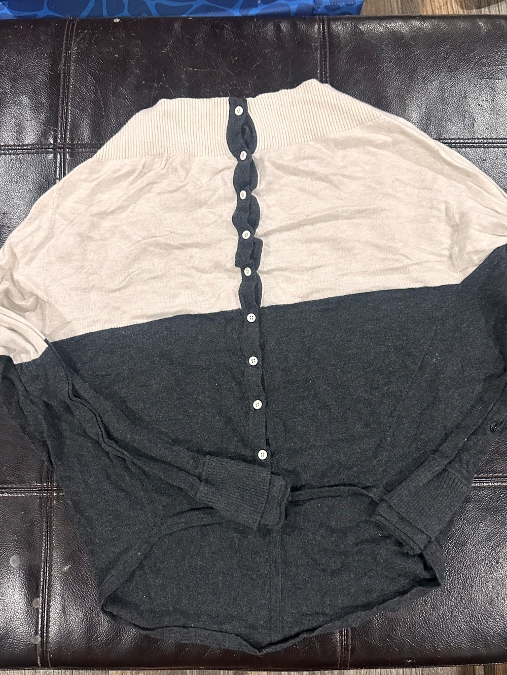 lululemon athletica Two-Tone Button-Back Pullover - Beige & Charcoal